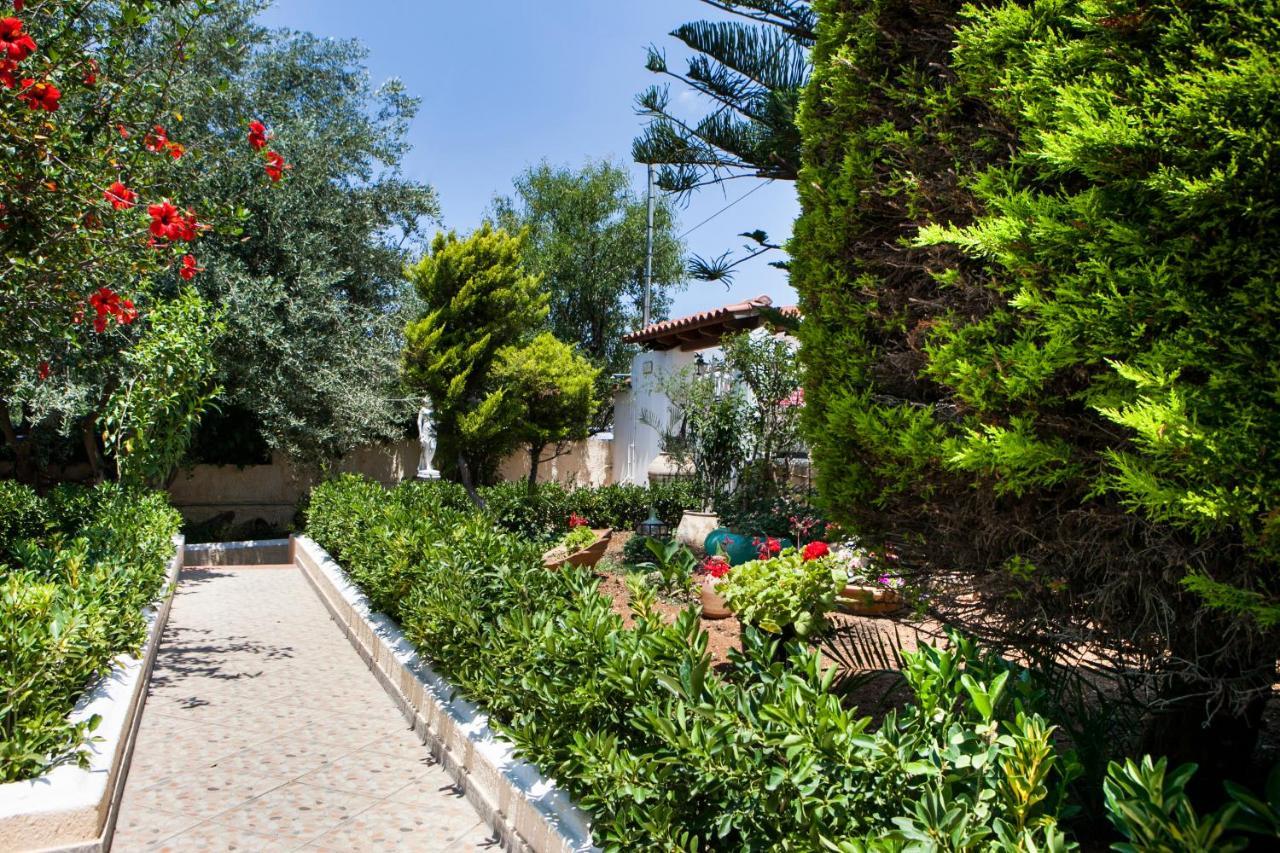 Tzivras Villa & Apartments Ласи Екстериор снимка