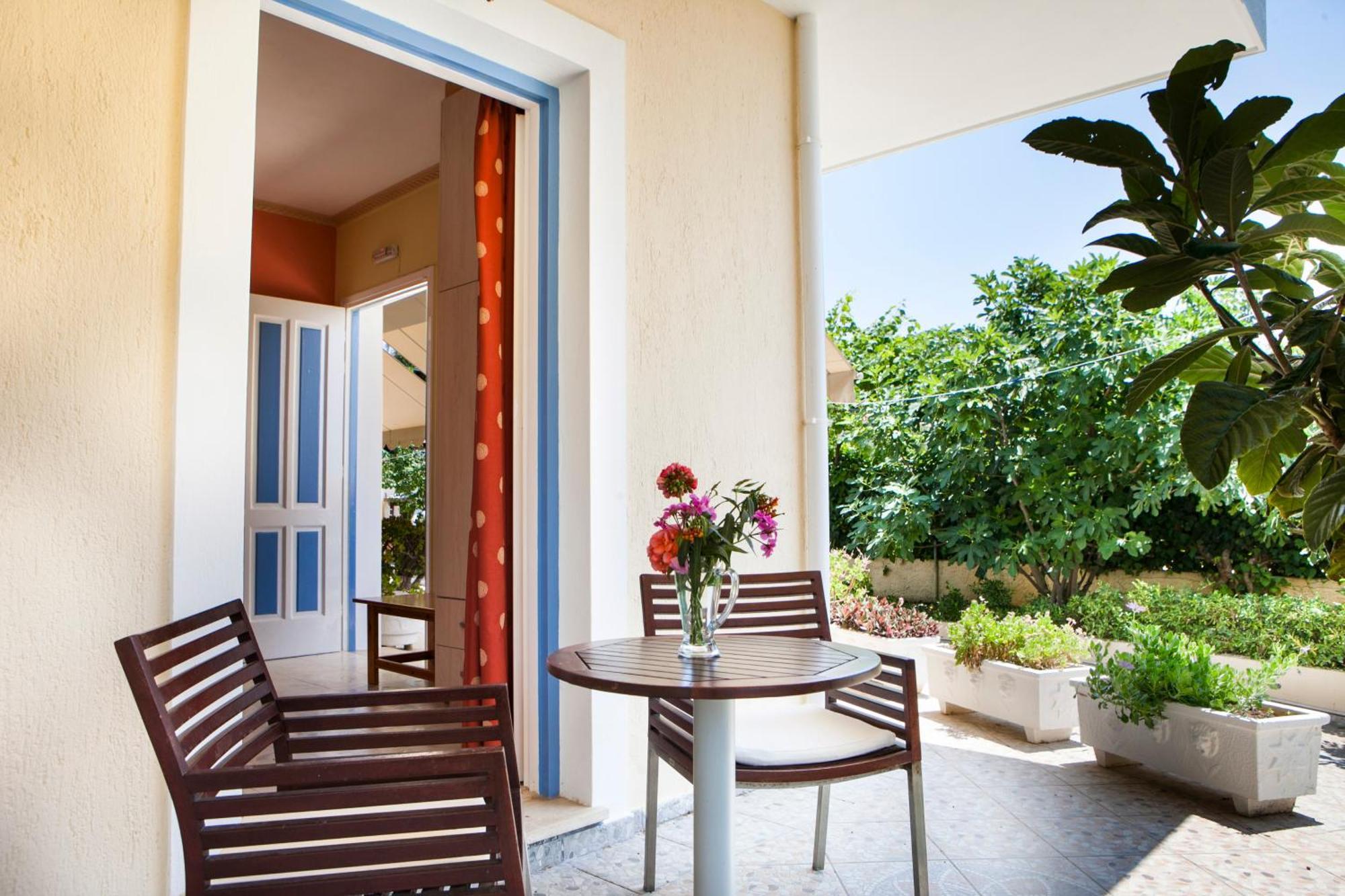 Tzivras Villa & Apartments Ласи Стая снимка